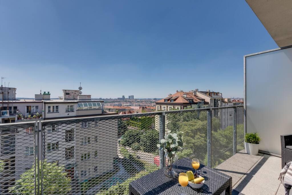 Jt'S Apartments Korunni Str. プラハ エクステリア 写真